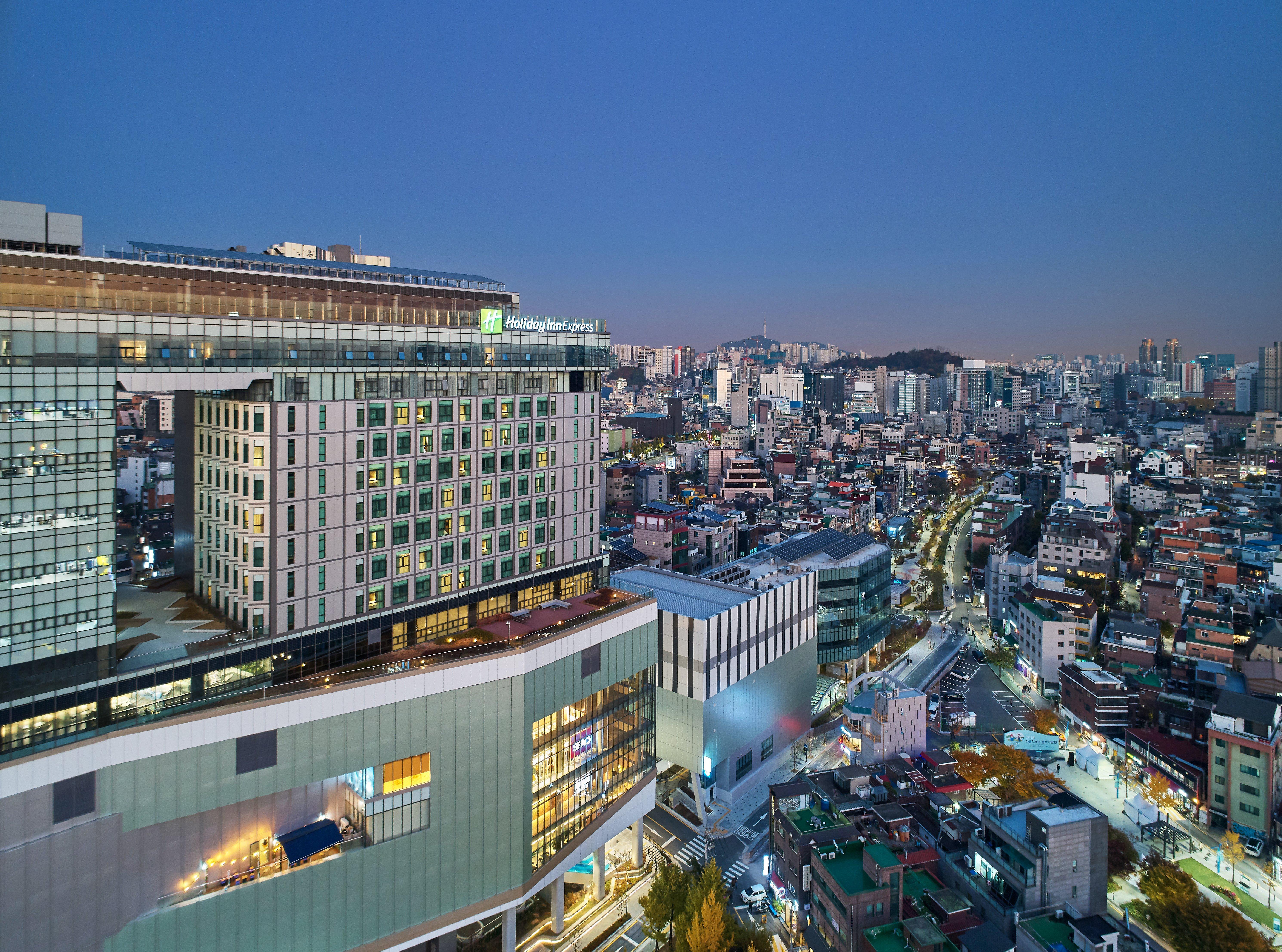 Holiday Inn Express Seoul Hongdae By Ihg מראה חיצוני תמונה